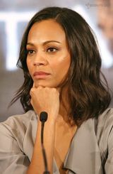 组图：《阿凡达》主创亮相法国 韦弗被影片感动落泪