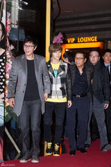 高清组图：韩星李多海韩彩英等助阵《爸爸》VIP首映