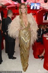 组图：奥斯卡艾滋基金派对海蒂-克鲁姆真空爆乳