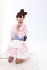 组图：台湾13岁女孩代言变辣妹 许雅涵将组新AKB48