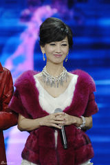 组图：江苏卫视春晚落幕 赵本山助阵F4重聚