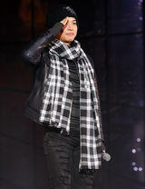 高清图：韩国演艺士兵演唱会 KARA和f(x)到场助兴