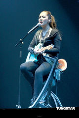 高清组图：卫兰个唱卫诗捧场 黎明阿娇现身支持