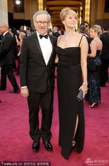 组图：斯皮尔伯格亮相 《林肯》入围最佳导演