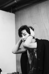 组图：EXO-K成员KAI迎接二十岁成人礼