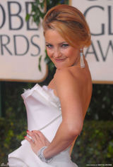 高清组图：凯特-哈德森几何图案礼服娇俏可人