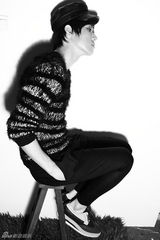 组图：曾祥程拍情侣写真显男性魅力