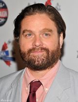 组图：扎克和法瑞尔首映玩对眼 “狂人”捧场