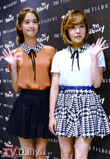 组图：少女时代允儿Sunny等出席服装品牌开业典礼