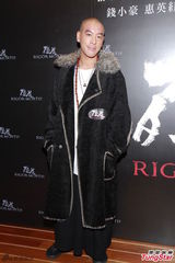 组图：麦浚龙否认与干爹闹翻 电影处女作赢口碑