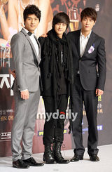 幻灯图集：金范出席新剧发布会 帅哥美女齐聚一堂