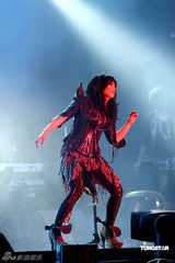 高清：张惠妹北京开唱摇滚范　和观众High足三小时