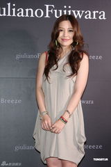 组图：胡兵台北出席活动 透露将自掏腰包拍时装剧