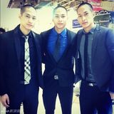 组图：《环太平洋》华裔三胞胎健身大秀肌肉