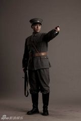 组图：献礼剧《开天辟地》周恩来定妆照