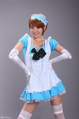 高清组图：i Me化身娇俏女仆 新写真大玩制服诱惑