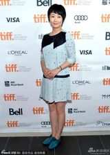 组图：贾樟柯助《天注定》首映 赵涛裙装显恬静