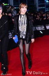 组图：全智贤新片《柏林》首映 李秉宪SJ等力挺