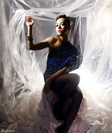 高清图：居文沛时装大片 蓝色长裙展魅惑