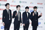 独家高清：EXO等偶像团体亮相金唱片颁奖礼红毯