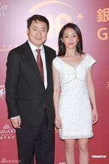 组图：《龙门飞甲》澳门首映 李连杰周迅亮相红毯