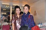 组图：卓韵芝栋笃笑开锣 郑秀文阿Sa(蔡卓妍)捧场