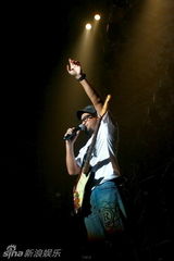 高清：热波音乐节第一天 张震岳热狗引爆成都