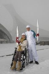 幻灯：刘岩火炬传递接受考验 与陈奕迅为冬奥加油