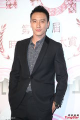 组图：王阳明柯佳嬿合作新剧当选荧屏完美情侣