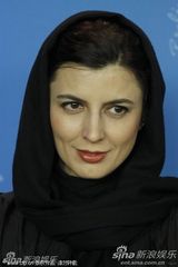 高清：《内达和西敏》亮相 莱拉-哈塔米黑衣玩神秘