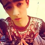 组图：韦唯仨混血儿子帅照曝光 大儿子北大学霸