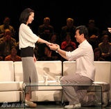 组图：朱铁携妻亮相《非常夫妻》现场补求婚仪式