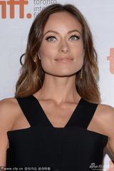 组图：《极速风流》首映“雷神”与妻子秀恩爱