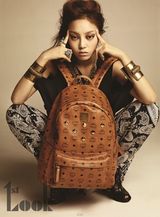 组图：Kara具荷拉最新时尚写真 浓妆上阵显成熟