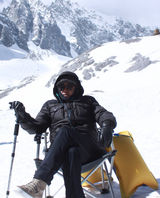 组图：《北京青年》剧组云南拍摄挑战玉龙雪山