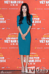 组图：韩童星吕珍九金赛纶齐亮相越南电影节