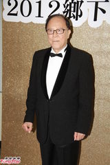 组图：王祖蓝阮兆祥女装录节目 陈法拉徐子珊助阵