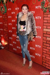 组图：王维基港视再投三千万 陈锦鸿签约4年