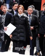 组图：韩花样滑冰公主金妍儿会粉丝展笑颜