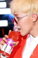 组图：GD李夏怡等出席某饮料新品上市活动