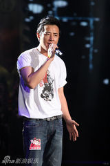 组图：苗圃罗晋助阵《穆桂英》山东首播典礼