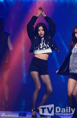 组图：Dal shabet孙丹菲WAPOP公演大跳性感热舞