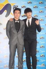 组图：何润东回应“地下女友”传闻 望40岁前成婚