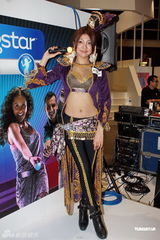 组图：陈静松岗李那小羽cosplay装性感出席活动