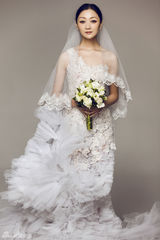 组图：张瑶写真婚纱造型 情人节期待与有缘人共渡