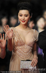 幻灯图集：《日照重庆》戛纳首映 王小帅获最高礼遇