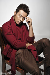 组图：于波复古写真英伦范儿十足