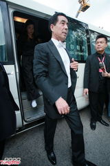 组图：郭晶晶婚礼直击 郭父郭母正装贵气入场