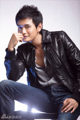 组图：王雨秋装写真曝光 皮衣牛仔“萌”男当道