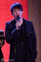 幻灯图：《财神到》发预告片 温拿五虎成员再相聚